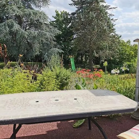 Les Logis De Catherine Et Serge Apartman